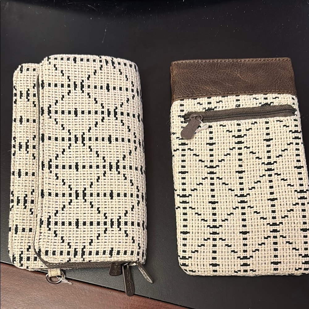 Thirty-One Perfect Cents Wallet + Matching Glasses Case